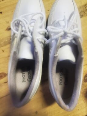 FootJoy White Ladies Lace-Up Golf Shoes